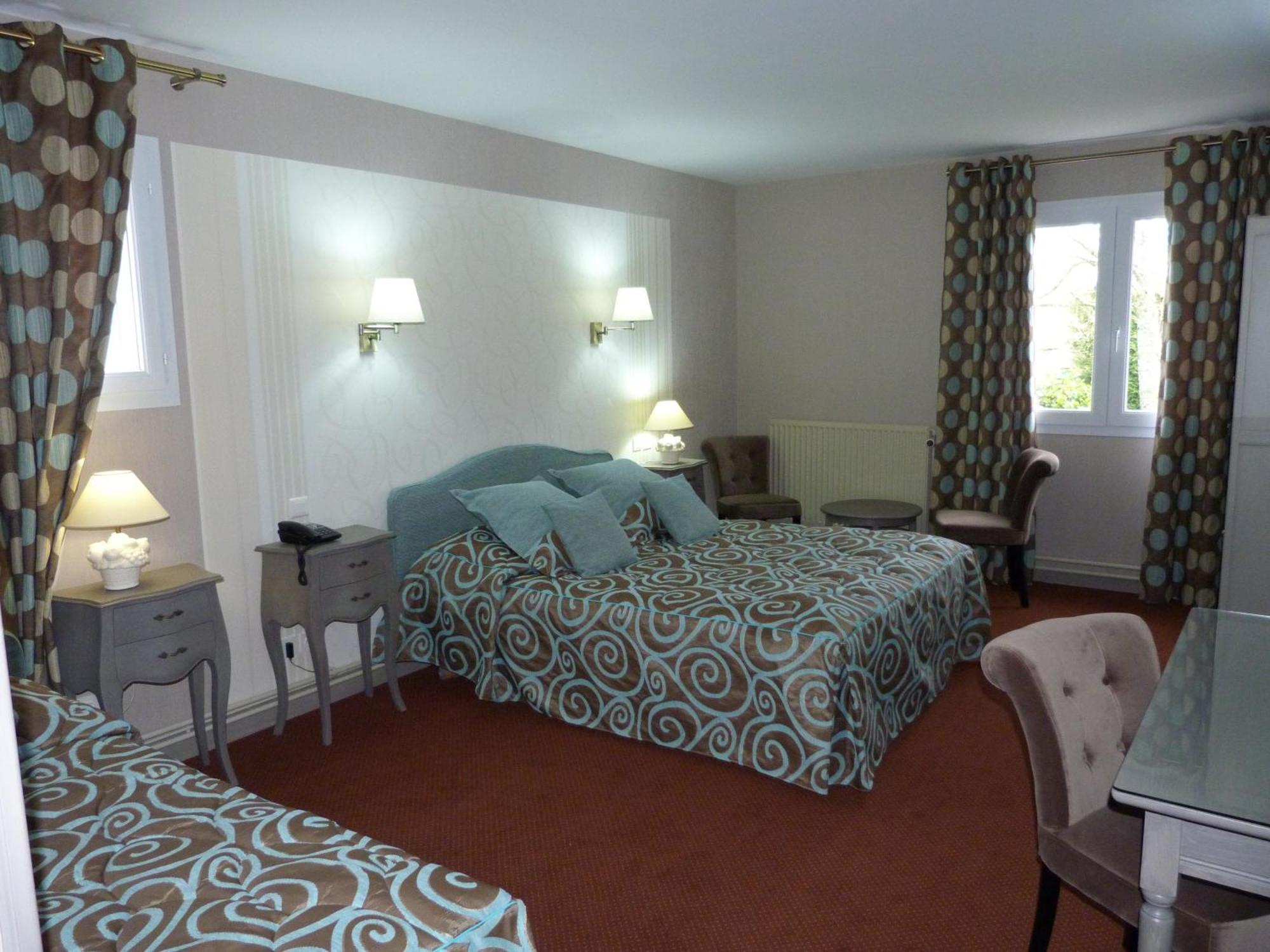 Hotel Le Gue Du Holme Saint-Quentin-sur-le-Homme Luaran gambar