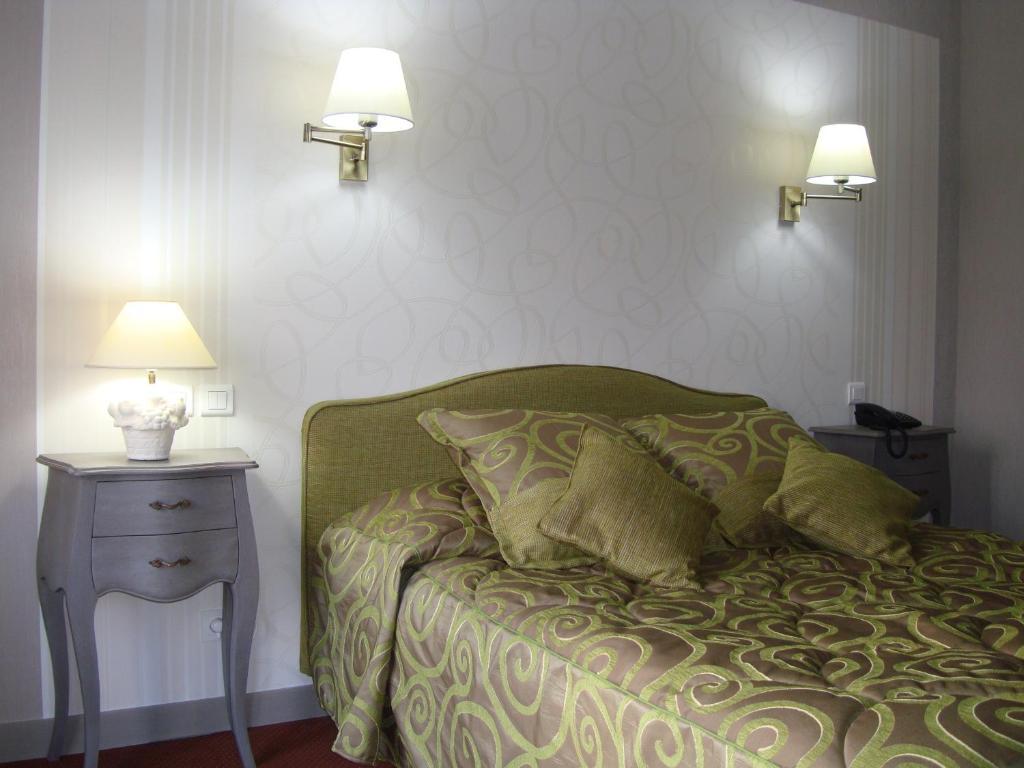 Hotel Le Gue Du Holme Saint-Quentin-sur-le-Homme Bilik gambar