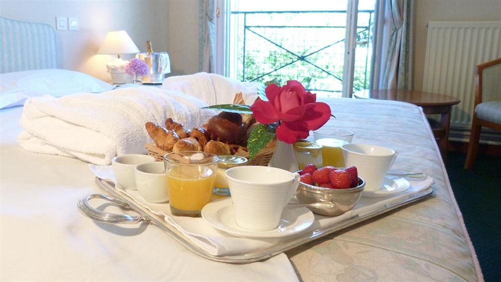 Hotel Le Gue Du Holme Saint-Quentin-sur-le-Homme Luaran gambar